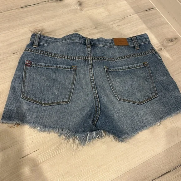 BDG Denim Ripped Shorts Mid Rise Vintage Fit - Picture 5 of 10